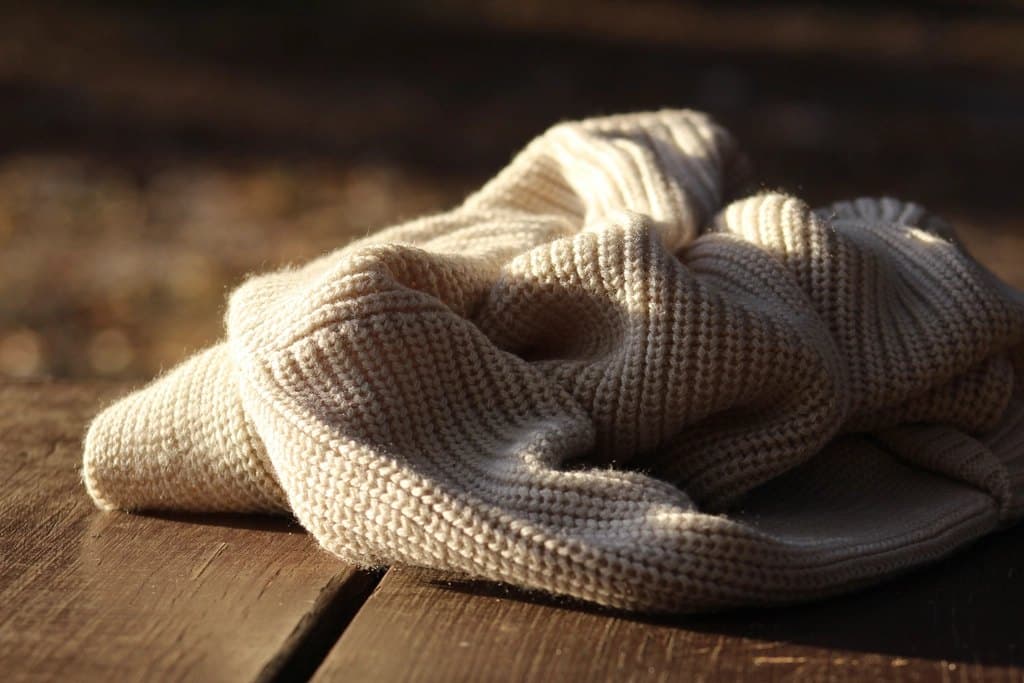 Cream Knit Throw